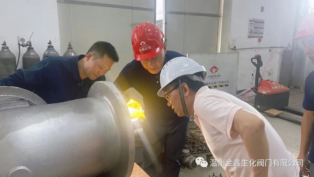 浙工大王远山教授来温州金鑫生化阀门公司调研指导 浙工大王远山教授来温州金鑫生化阀门公司调研指导