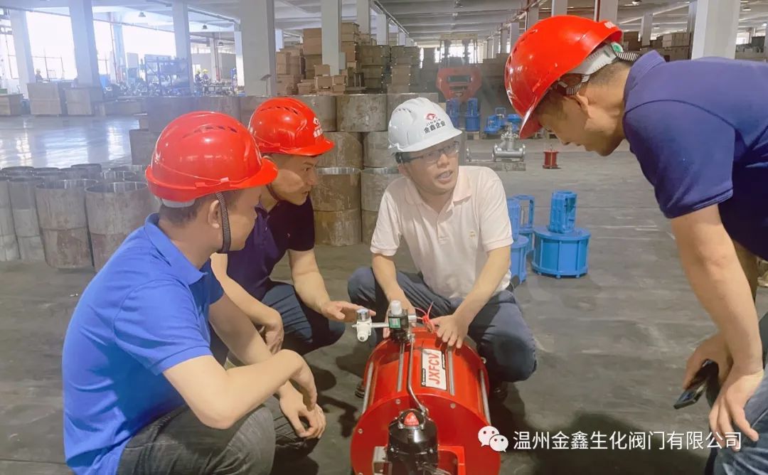 浙工大王远山教授来温州金鑫生化阀门公司调研指导 浙工大王远山教授来温州金鑫生化阀门公司调研指导